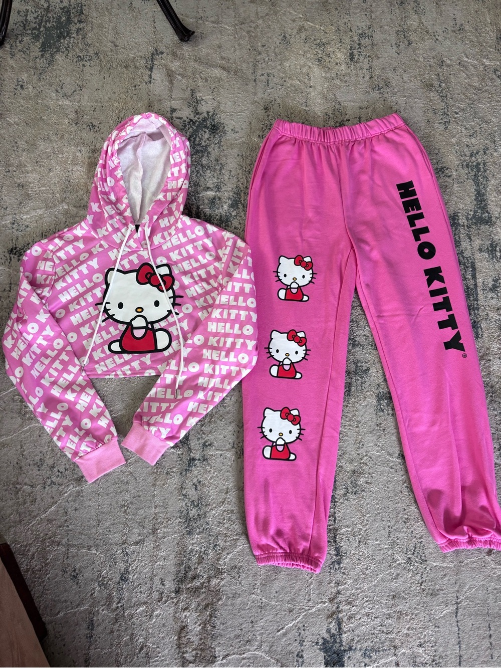 SHEIN Hello Kitty Tracksuit set